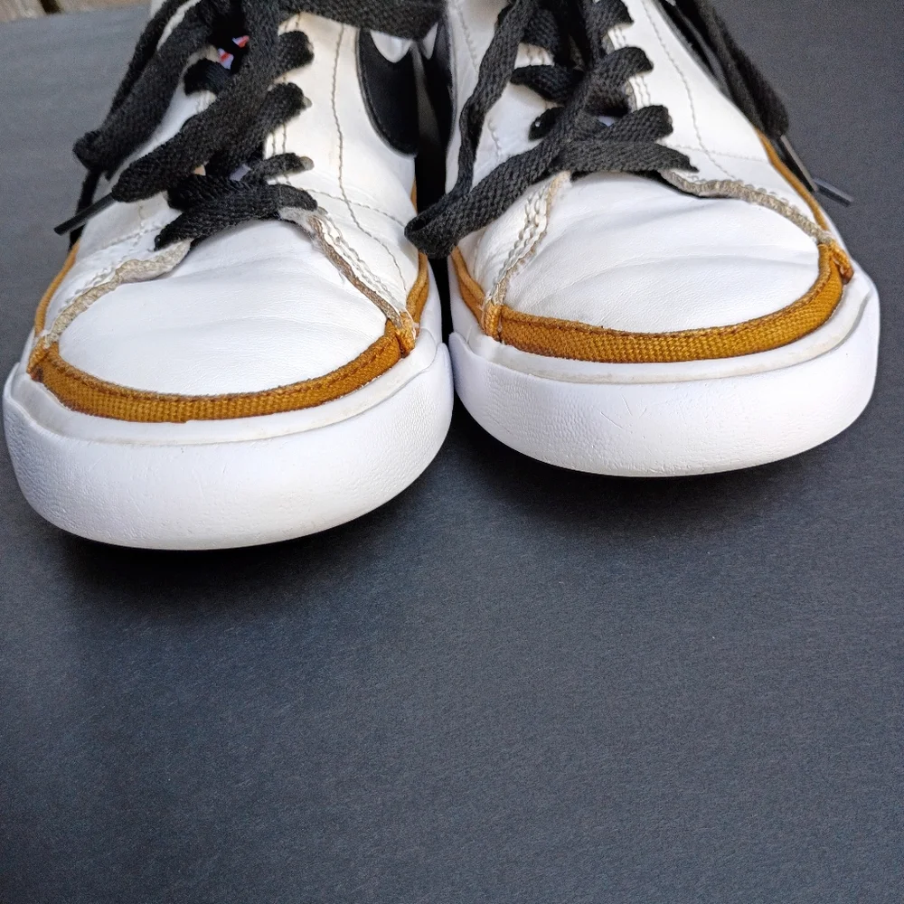 Nike Court Legacy White and Black Classic Sneaker Shoes 4.5Y Or Women's 6